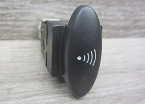 Schalter Alarm Alarmschalter 96332446ZL Citroen C5 Bj.00-04 - Picture 1 of 1