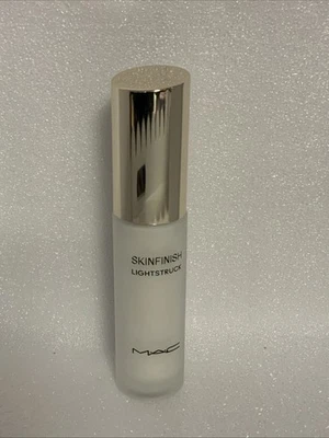 Mac cosmetics Skinfinish Lightstruck Liquid Highlighter | Glacial - Image 1 of 4