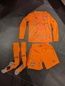 VFB Stuttgart Trikot PUMA Shirt Fußball Signiert - Größe 128 - Kinder  - Bild 1 von 12
