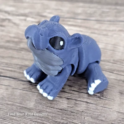 Lindo animal de safari impreso en 3D hipopótamo cría flexi inquieto juguete articulado 1,75" Foto 1 de 4
