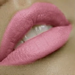 "Blushing Bride" Premium Liquid Matte Liquid Lipstick | Light Pink - Picture 1 of 2
