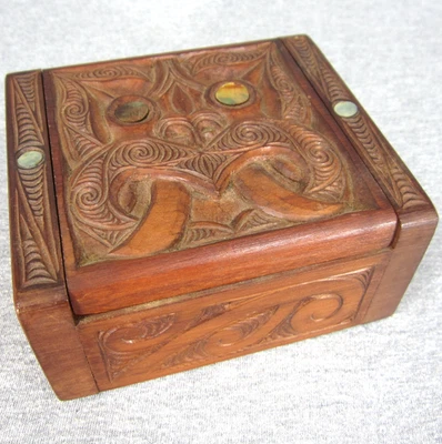 New Zealand Carved Trinket Box w/ Mother of Pearl Inlay Rotorua Maori - Image 1 of 4