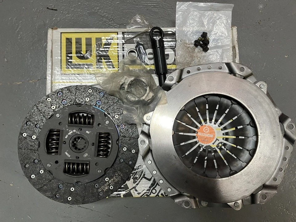 2002-2011 Jeep Liberty Wrangler 3.7L 3.8L Clutch Kit LUK 01-046 - Image 1 of 4