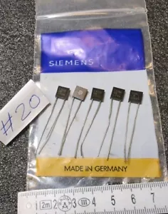 60x SIEMENS GLIMMER KONDENSATOREN 50V 0,47 μF +/- 10% OVP NOS - Bild 1 von 4