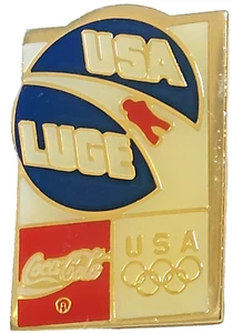 Prendedor solapa Coca Cola patrocinador equipo Luge de los Juegos Olímpicos de Estados Unidos - Imagen 1 de 3