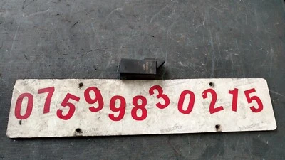 Jaguar XF 2015 - 2019 relé de enchufe brillante FX23-189E2-AC Foto 1 de 4