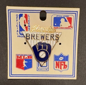 Vintage 1988 MILWAUKEE BREWERS Peter David Enamel Lapel PIN NEW OLD STOCK & CARD - Picture 1 of 3