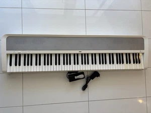Korg B1 Digital Electric Piano – 88 Keys – White - Picture 1 of 7