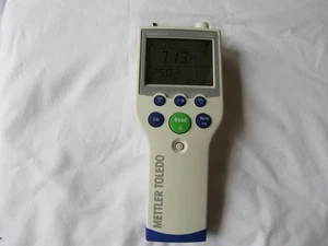 Mettler Toledo SevenGo Duo pH- und Leitfähigkeitsmessgerät SG23 - Bild 1 von 7