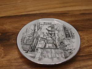 decorative saucer Bremen Stadtmusikanten German Porcelan Orzella - Picture 1 of 4