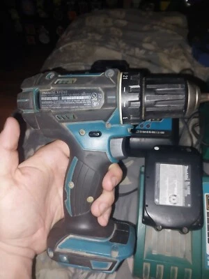 Makita XFD10 Drill with battery and charger b-4 - Image 1 of 4