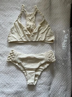 VENTA FLASH | NUEVO SIN ETIQUETAS MIKOH Floripa Top & Tamarindo Bottom Bikini | Hueso | L/M Foto 1 de 4