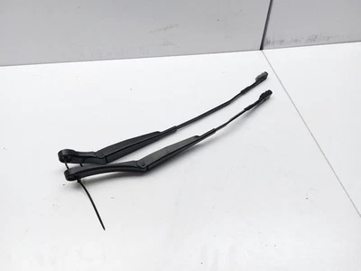 AUDI TT MK3 FV 2015 PAR DE BRAZOS LIMPIAPARABRISAS DELANTERO IZQUIERDO Y DERECHO 8S2955407 Foto 1 de 4