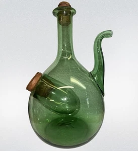Decantador de vino italiano vintage grande soplado a mano de vidrio verde con cámara de hielo - Imagen 1 de 9