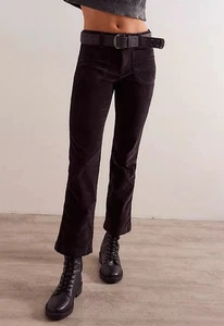 Free People High Time Samt Kick Flare Hose dunkelbraun Größe 6 gebraucht, in einwandfreiem Zustand - Bild 1 von 13