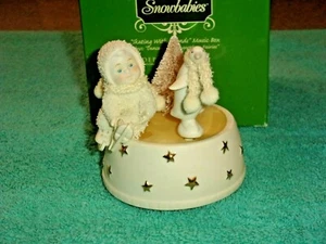 Department 56 Snowbabies "SKATING WITH FRIENDS" Music Box Figurine w/Box - Picture 1 of 6