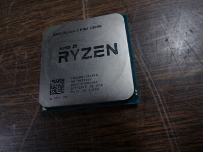 AMD Ryzen 3 2200G 3.5GHz AM4 Socket Processor (YD2200C5M4MFB) - Image 1 of 3