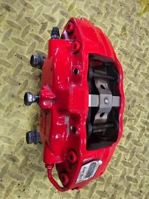 DODGE CHARGER SRT  HELLCAT 15-20 Left Rear BREMBO Caliper - Imagem 1 de 4