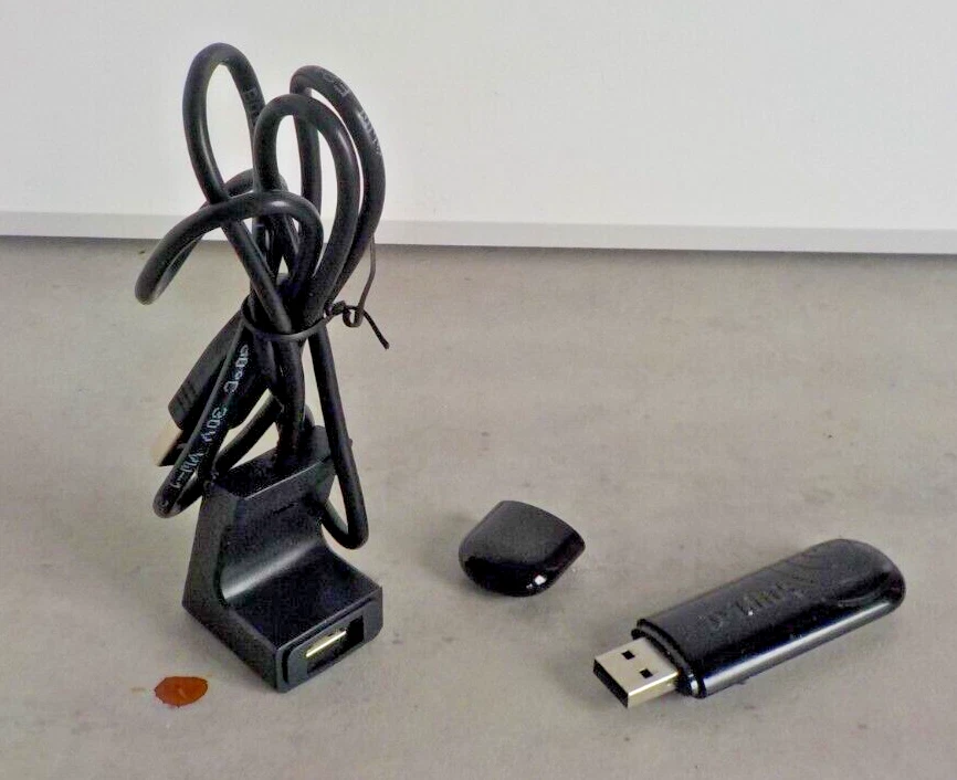 D-Link Wireless USB Mini Adapter DWA-140 - Image 1 of 2