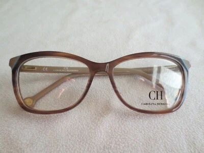 Carolina Herrera Brillengestell. VHE 806L. Neu. Verschiedene Farben.