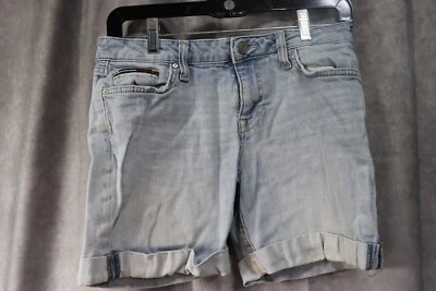 Tommy Hilfiger Women's Light Wash Cuffed Denim Shorts Size 0 - Image 1 of 3
