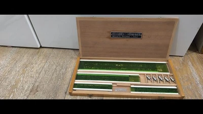 Normografi con matite d'epoca Scatolain Legno Vittorio Martini - Immagine 1 di 4