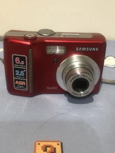 Samsung Digimax S630 6,0-MP-Digitalkamera – rot - Bild 1 von 5