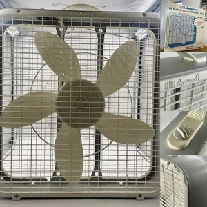 Vintage Lakewood 20", 3 Speed Box Fan Model 200/I w/Original Box - Picture 1 of 12