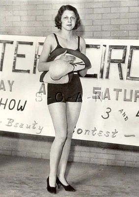 Орг большой винтажный фото полу обнаженный купальник Северо-Западный университет - 1932 - Изображение 1 из 4