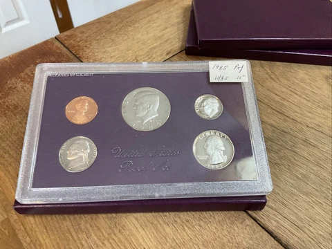 1985 United States Mint Proof Set US Coins Cover