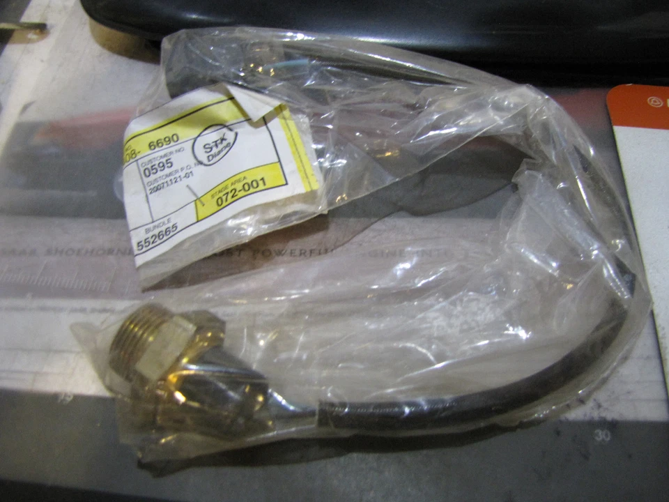 Interruptor termoventilador OE SAAB 9000 NUEVO (2 cables) 4086690 se adapta a 1992 a 1994 Foto 1 de 1