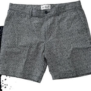 Lotto 2 pantaloncini uomo Penguin by Munsingwear taglia 36 blu stampa floreale cotone - Foto 1 di 6