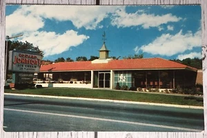 Howard Johnson's Restaurant, Ice Cream 28 Flavors Vintage Postcard - Picture 1 of 2