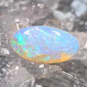 "Passio Aeterna" Lightning Ridge Crystal Opal 4.70ct Carving - Picture 1 of 10