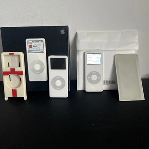 Apple iPod Nano 1st Generation White 2GB and 4gb bundle - Picture 1 of 5