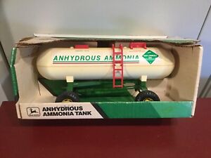 Vintage Ertl John Deere Anhydrous Ammonia Tank Trailer Still In Box 1/16 1990.