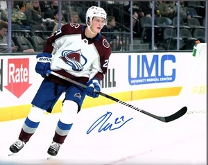 OSKAR OLAUSSON COLORADO AVALANCHE AUTOGRAPHED SIGNED 8X10 PHOTO COA TEAM SWEDEN - Picture 1 of 1