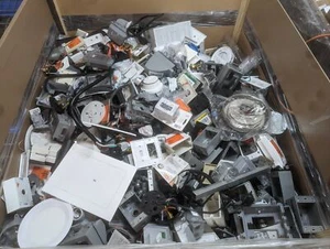15 LBS Bulk Assorted Electrical; Cords, Lighting, Home Improvement, Outlets - Picture 1 of 4