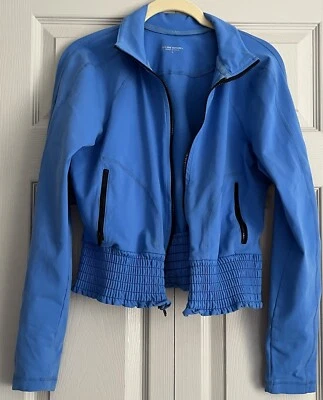 Jaqueta Vintage Y2K Bebe Sport Cropped Serenity Azul Babado Cinch Zíper Grande RARA - Imagem 1 de 4