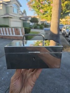 Vintage Silver Plate Trinket Pill /Jewelry Box No Key For Lock - Picture 1 of 13