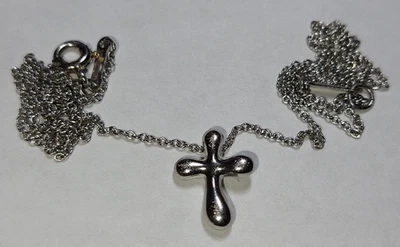 Solid platinum tiffany peretti cross pendant chain necklace 3.9 gms 15.75" pt950 - Image 1 of 4