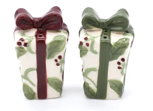 Mini Christmas Present Salt and Pepper Shakers - Picture 1 of 5
