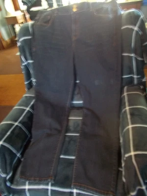 WOMAN'S BLUE JEANS SIZE 18 REGULAR - Image 1 of 2