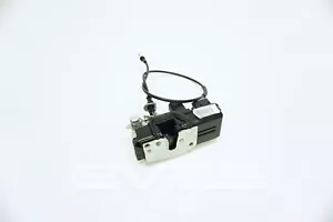 Tesla Model S (2016-2021) OEM RH Front Door Lock Latch 6008912-99-C - Picture 1 of 6