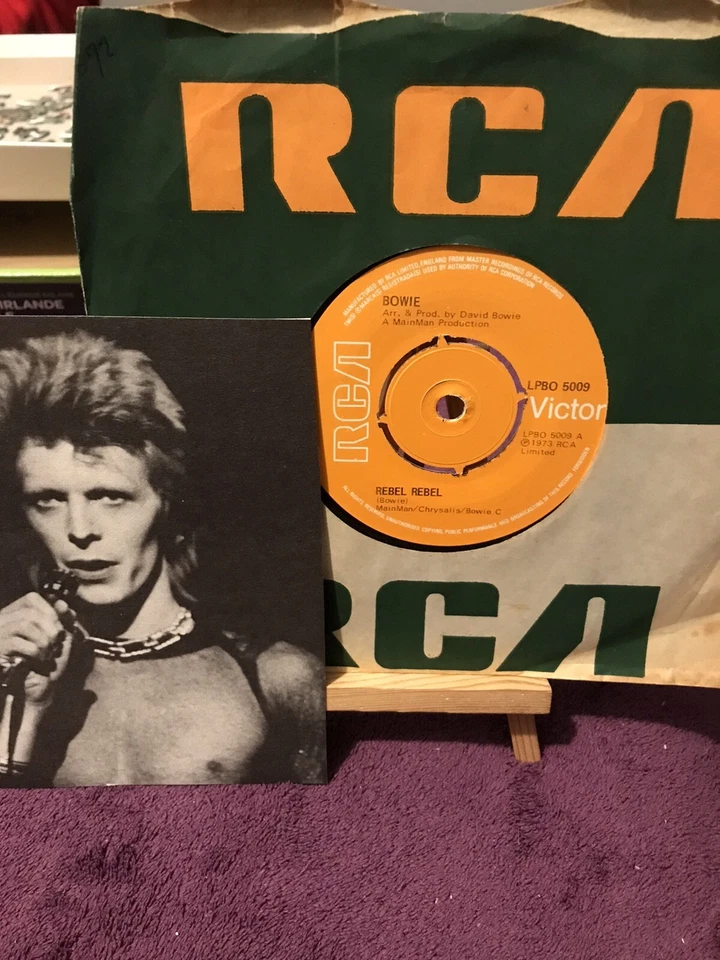 DAVID BOWIE, REBEL REBEL UK ORIGINAL ,  7” VINYL + FREE CUTTING - Image 1 of 1