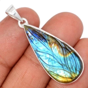 Natural Carved Labradorite 925 Sterling Silver Pendant Jewelry CP72660 - Picture 1 of 1