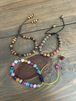 Lote de 3 Pulseras Hechas a Mano Boho Cuentas Madera Vidrio Ajustables Hechas en México Foto 1 de 4