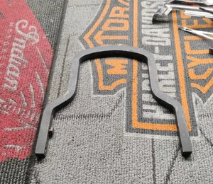 Harley Sportster Dyna Softail Black Wrinkle Short Sissy Bar Upright 53010-98 - Foto 1 di 3
