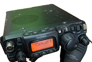Transceptor YAESU FT-817 HF/50/144/430 MHz todo modo envío gratuito desde Japón - Imagen 1 de 6