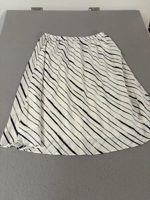 Юбка женская Banana Republic средняя белая черная в полоску без застежек миди с подкладкой цветущая - Изображение 1 из 4